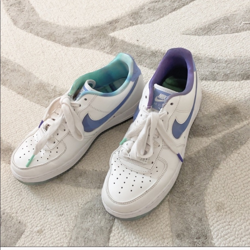 AF1